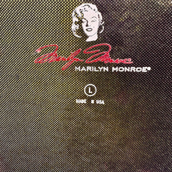 💋 Marilyn Monroe Woman’s Lg White Black Lightweight & Sheer Tee. - Picture 3 of 9